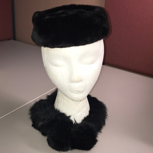 Miss Alice sheared Beaver Pill Box Hat - Picture 3 of 8